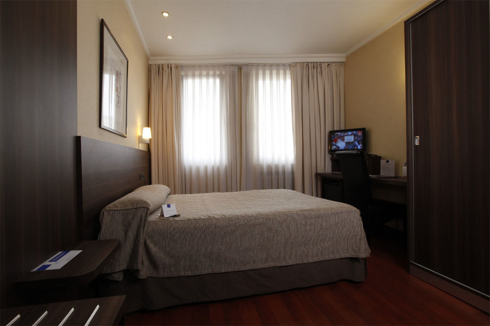 Hotel Yoldi Παμπλόνα Εξωτερικό φωτογραφία