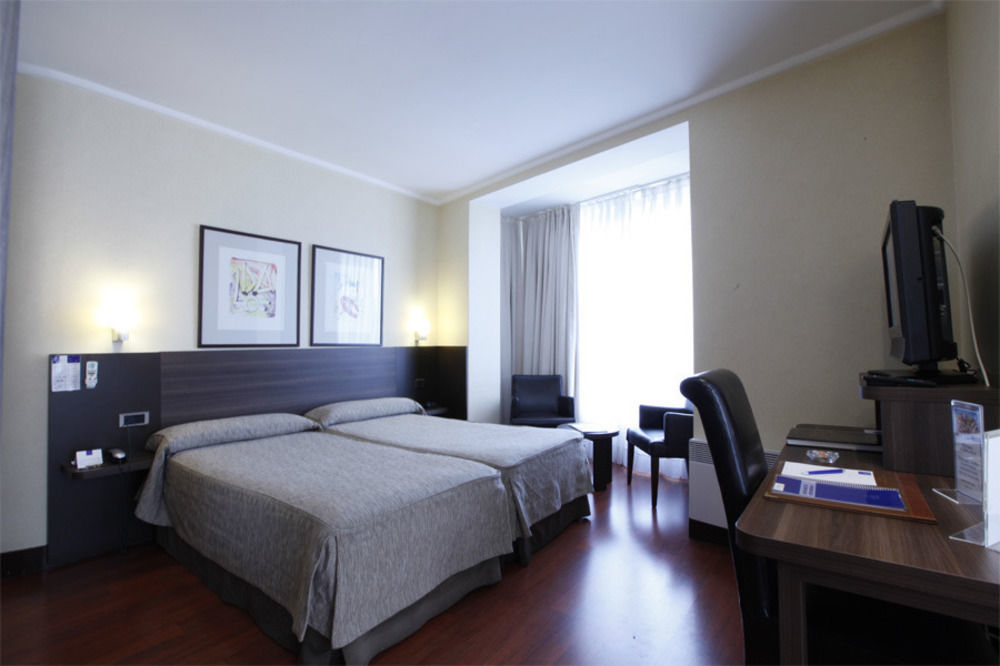 Hotel Yoldi Παμπλόνα Εξωτερικό φωτογραφία